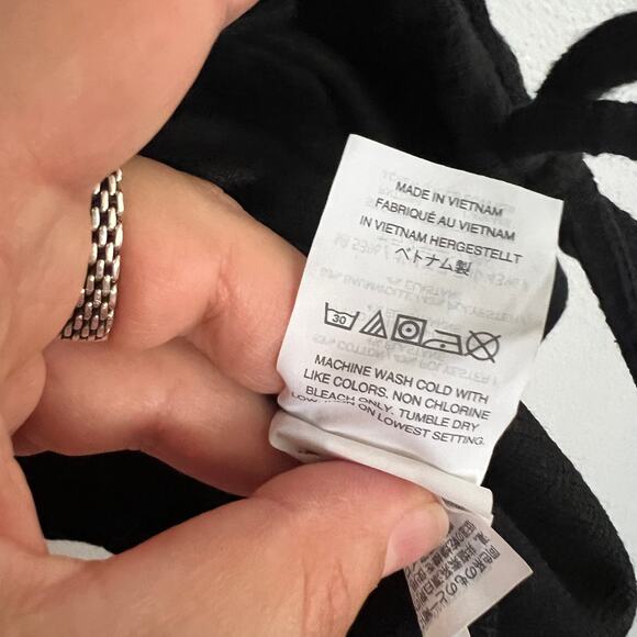 Madewell Off the Shoulder Crop Top Black Scoop Neck Pedal Sleeve Button Tie Sz L - Picture 5 of 5